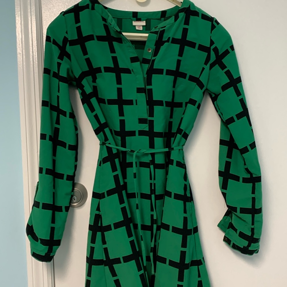 kelly green size Small Merona dress or tunic with tie waist and buttons